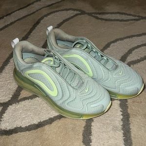 Nike Air Max women’s size 9
